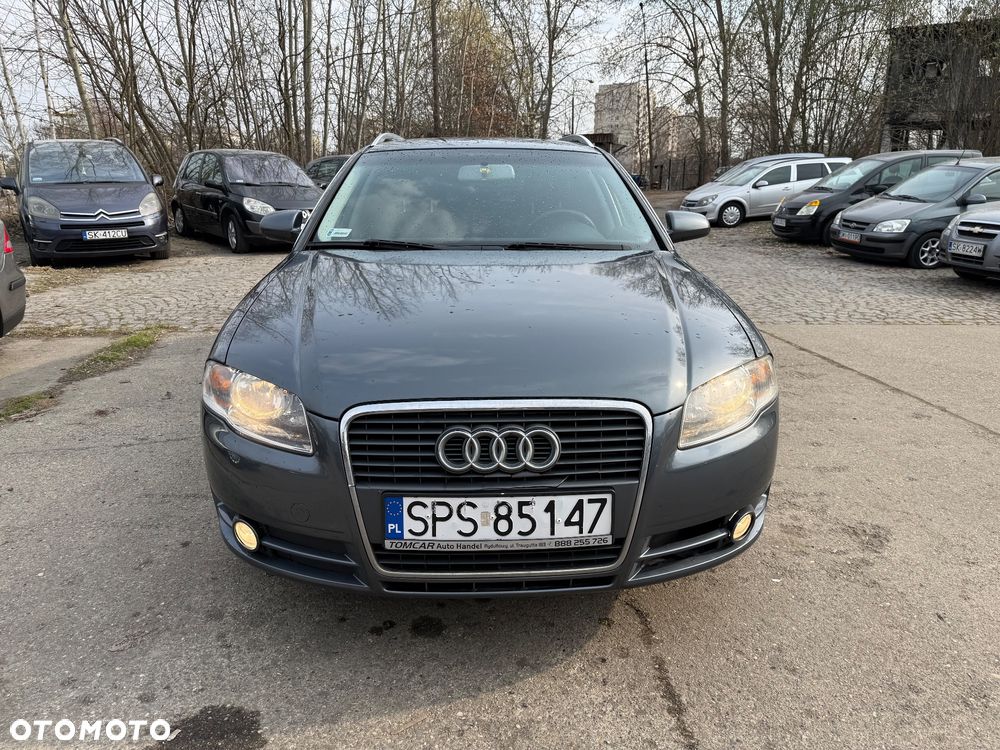 Audi A4 Avant - 1