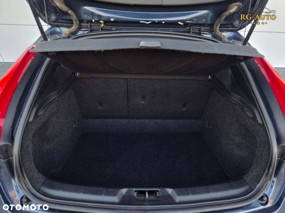 Volvo V40 - 35
