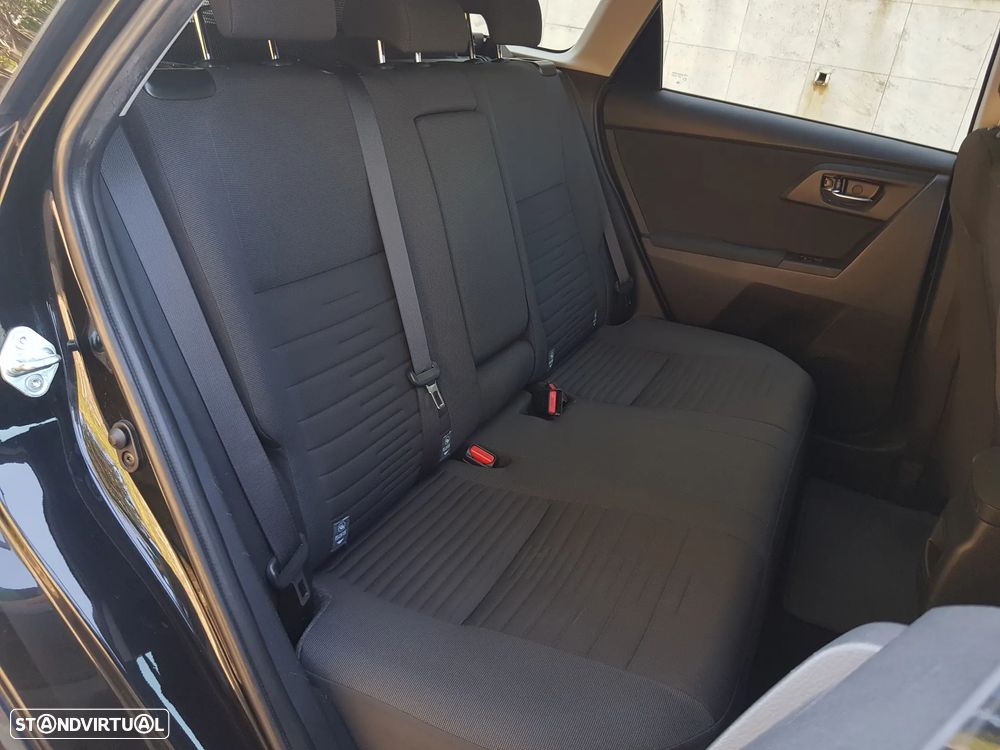 Toyota Auris Touring Sports 1.4 D-4D C.+P.Techo+P.Sport - 37