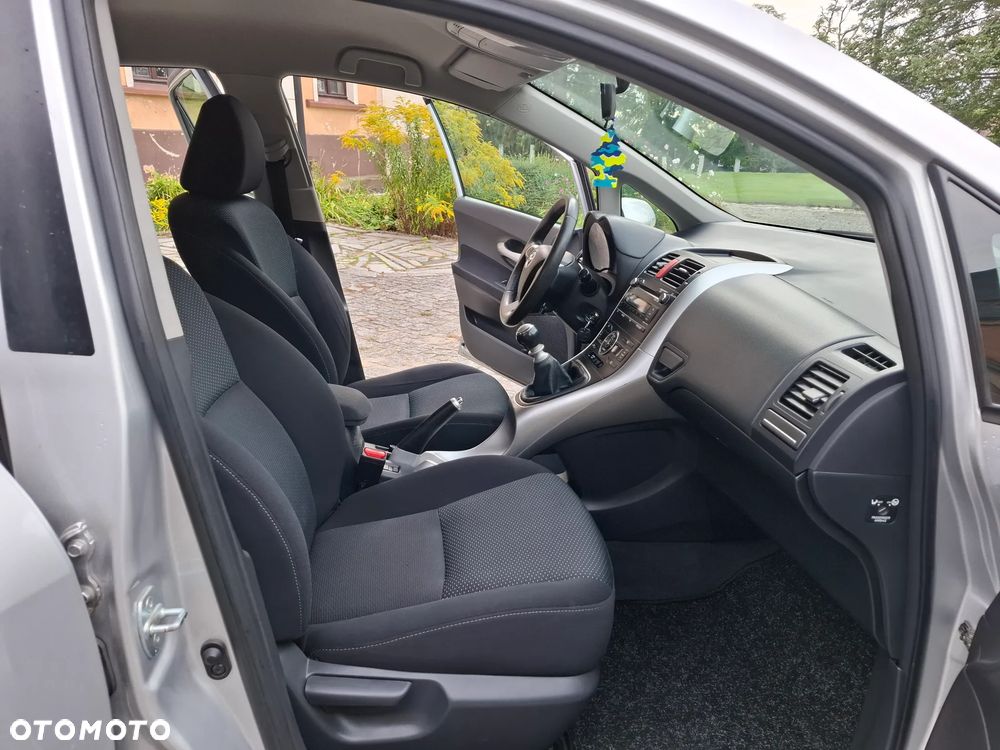 Toyota Auris 1.6 Life+ - 13