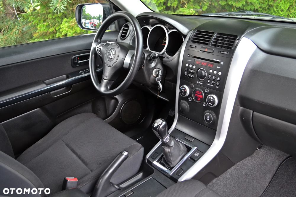 Suzuki Grand Vitara - 29