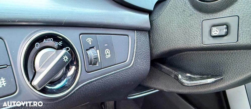 Hyundai i40 Kombi 1.7 CRDi DCT Trend - 8