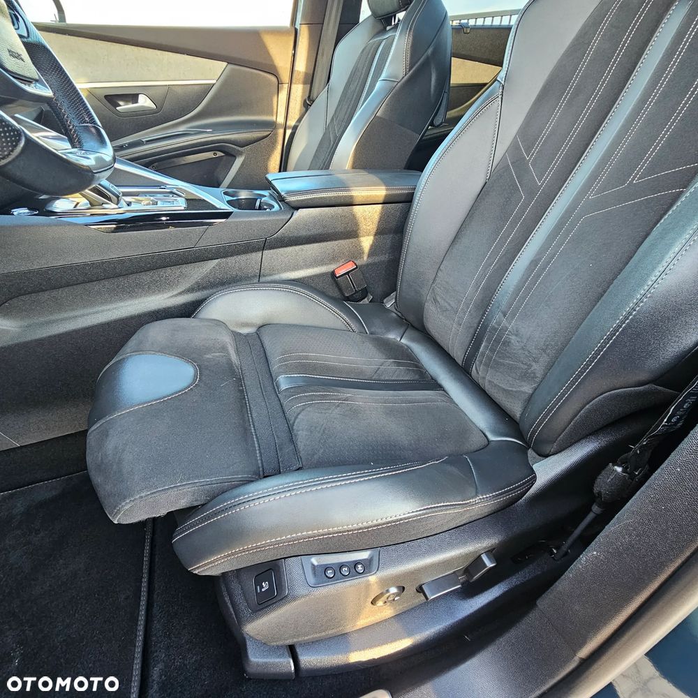 Peugeot 5008 - 21