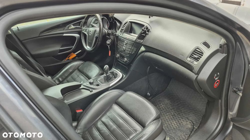 Opel Insignia 2.8 T V6 Cosmo 4x4 - 2