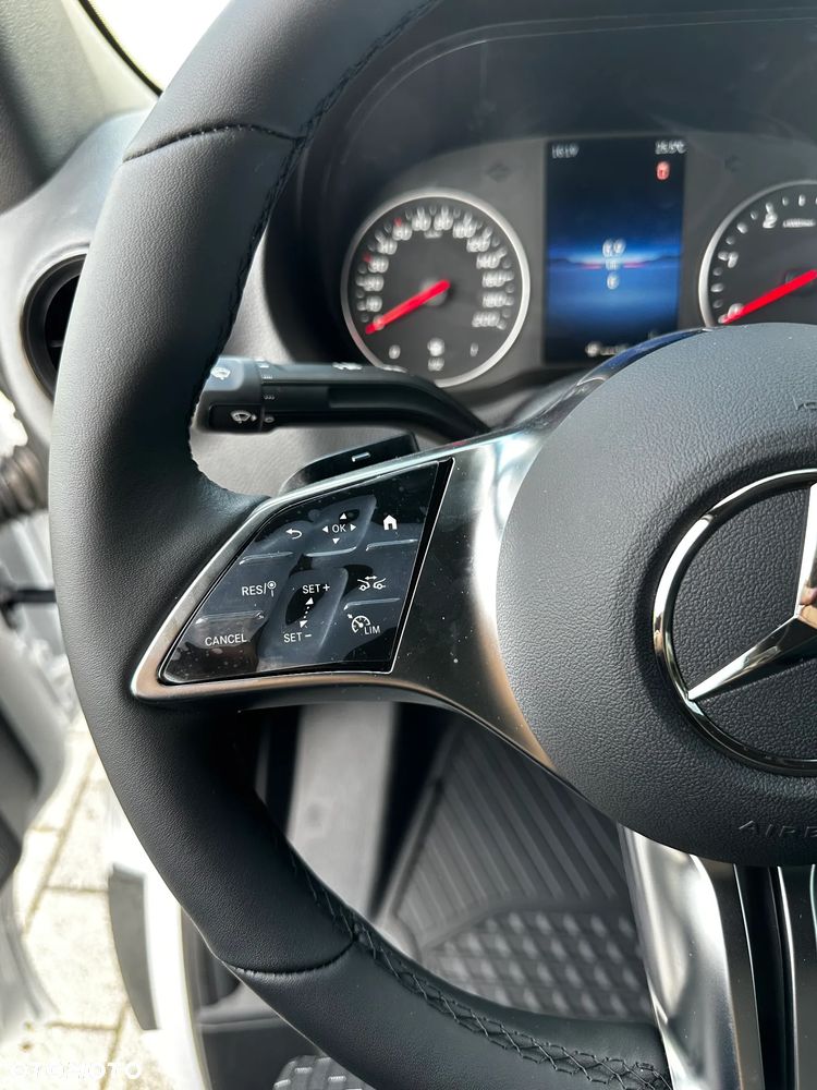 Mercedes-Benz Sprinter - 19