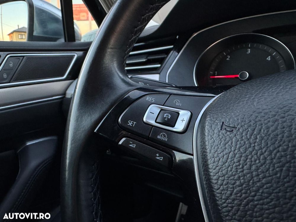 Volkswagen Passat Alltrack - 20