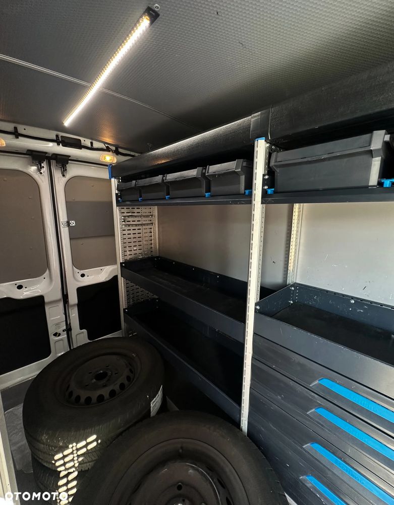Ford Transit - 40