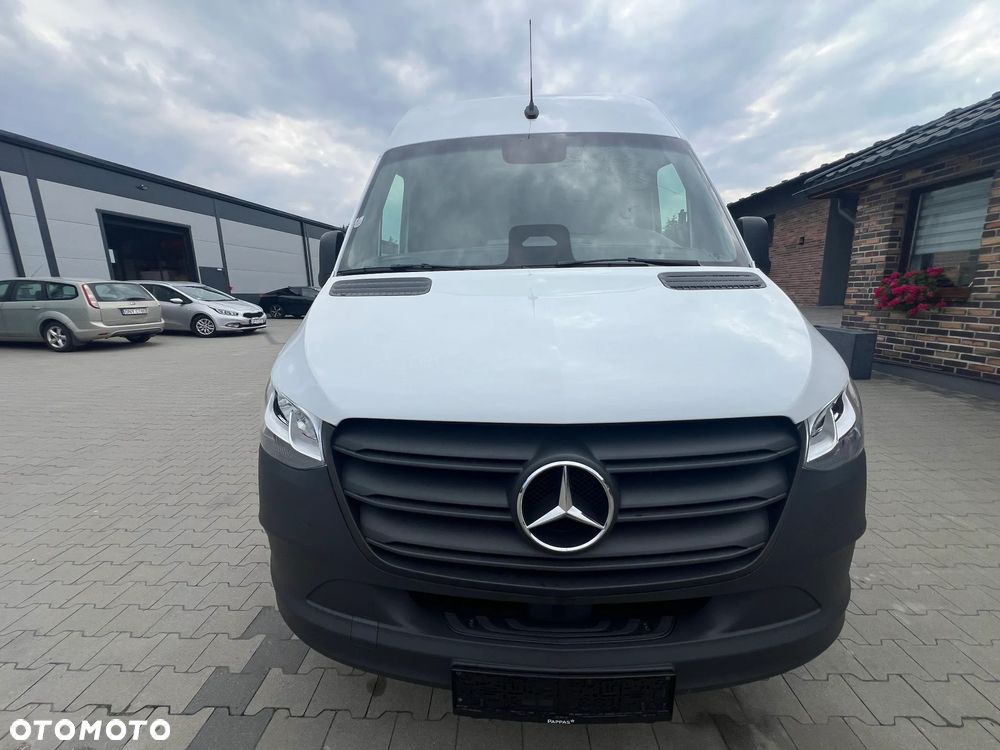 Mercedes-Benz Sprinter L2 - 7