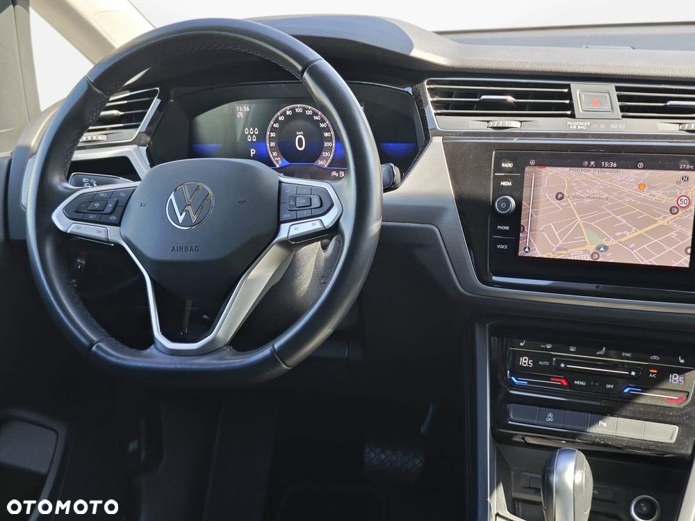 Volkswagen Touran - 13