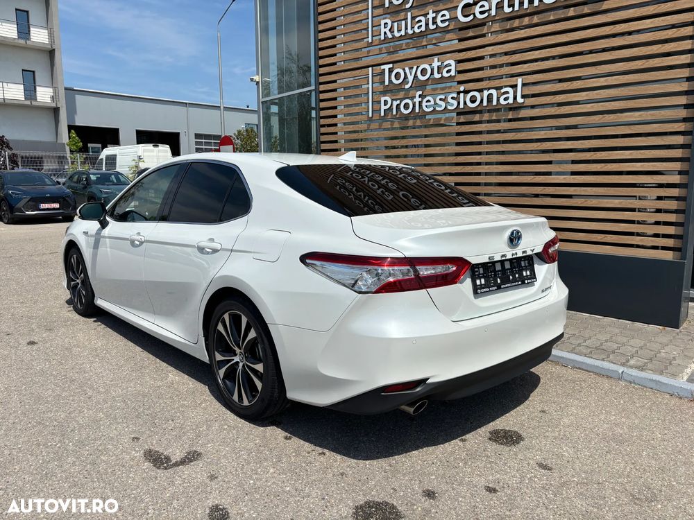 TOYOTA Camry 2021 — imagine 3