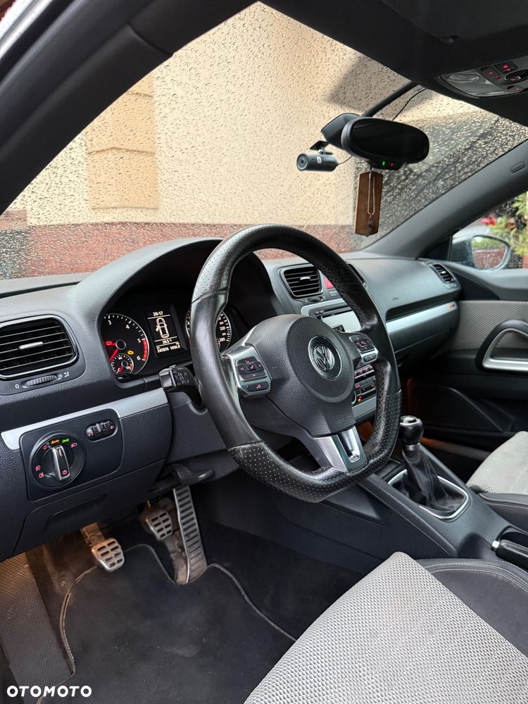 Volkswagen Scirocco 2.0 TDI - 11
