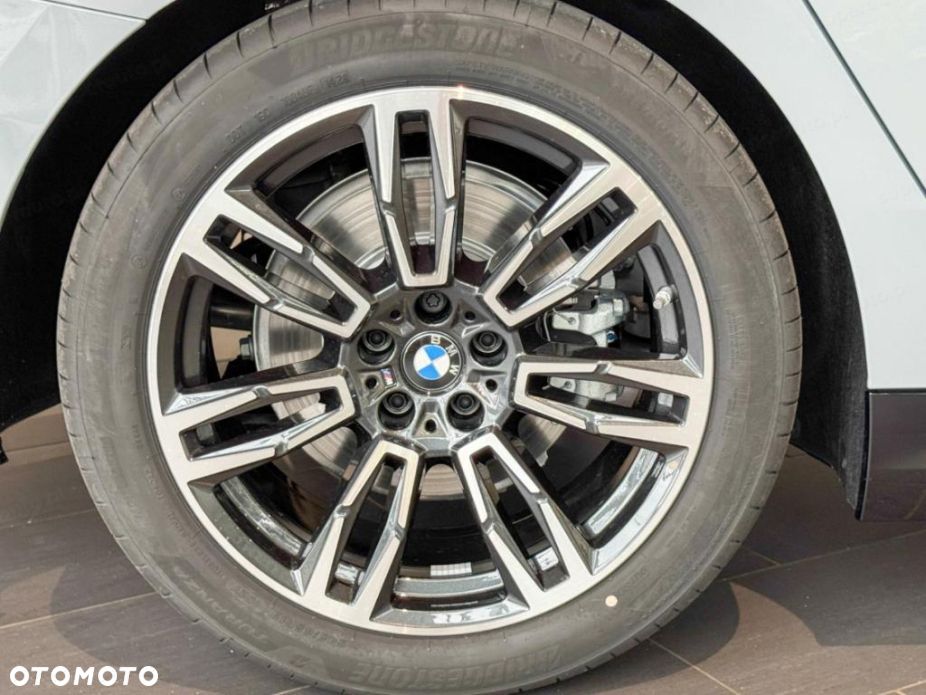 BMW Seria 5 540d xDrive mHEV M Sport - 13