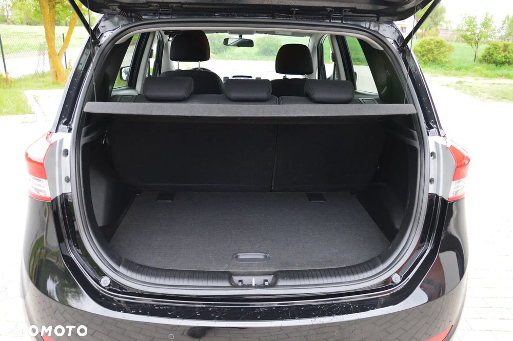 Hyundai ix20 - 24