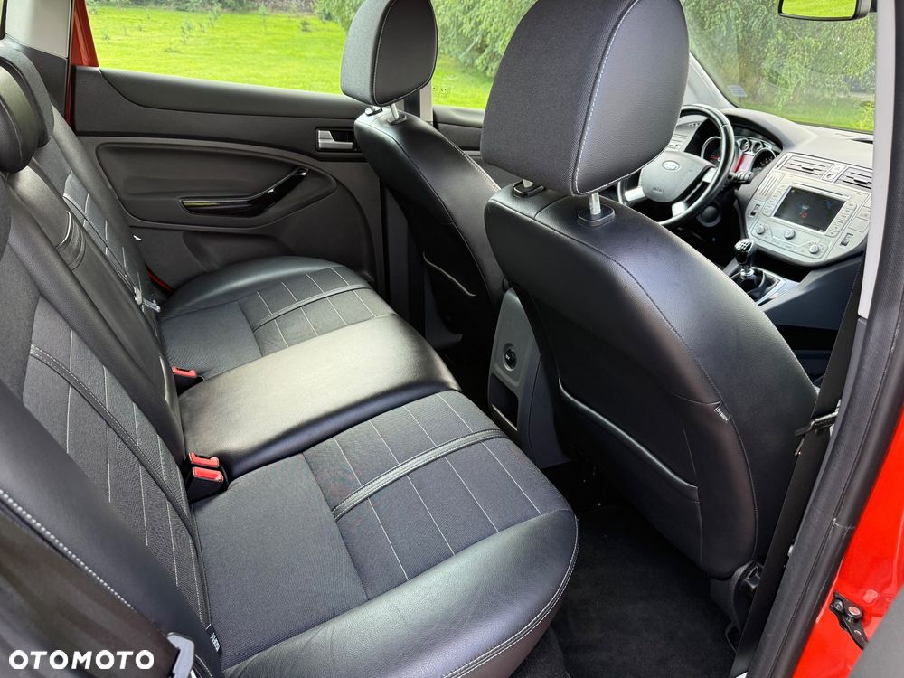 Ford Kuga 2.0 TDCi 4WD Trend - 13