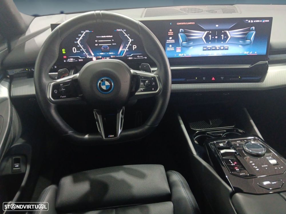 BMW 530 e Pack Desportivo M - 10
