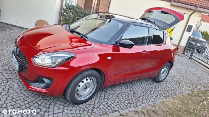 Suzuki Swift 1.2 Dualjet SHVS Premium Plus CVT - 2