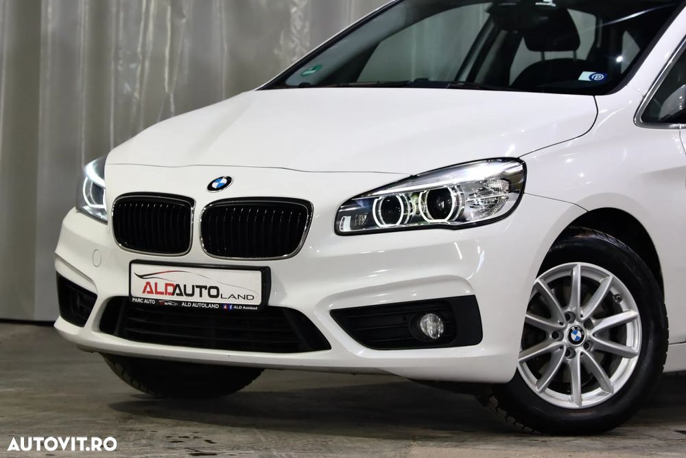 BMW Seria 2 218d Aut. - 31