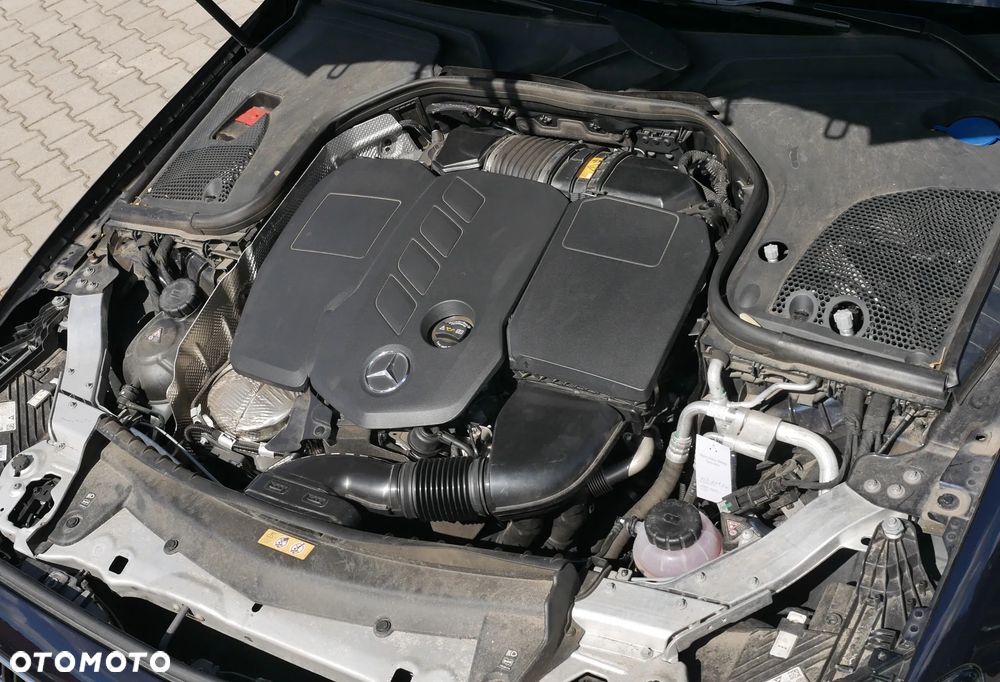 Mercedes-Benz Klasa E 220 d 9G-TRONIC Night Edition - 25