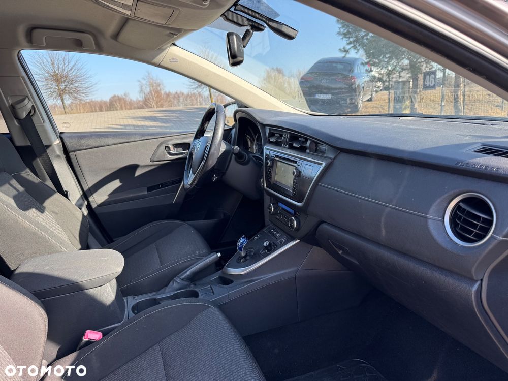 Toyota Auris Hybrid 135 Premium - 5