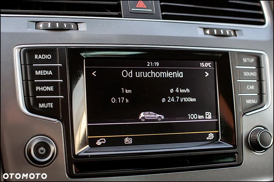 Volkswagen Golf - 27