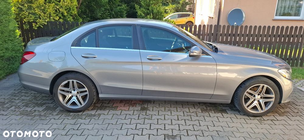 Mercedes-Benz Klasa C 180 7G-TRONIC - 2