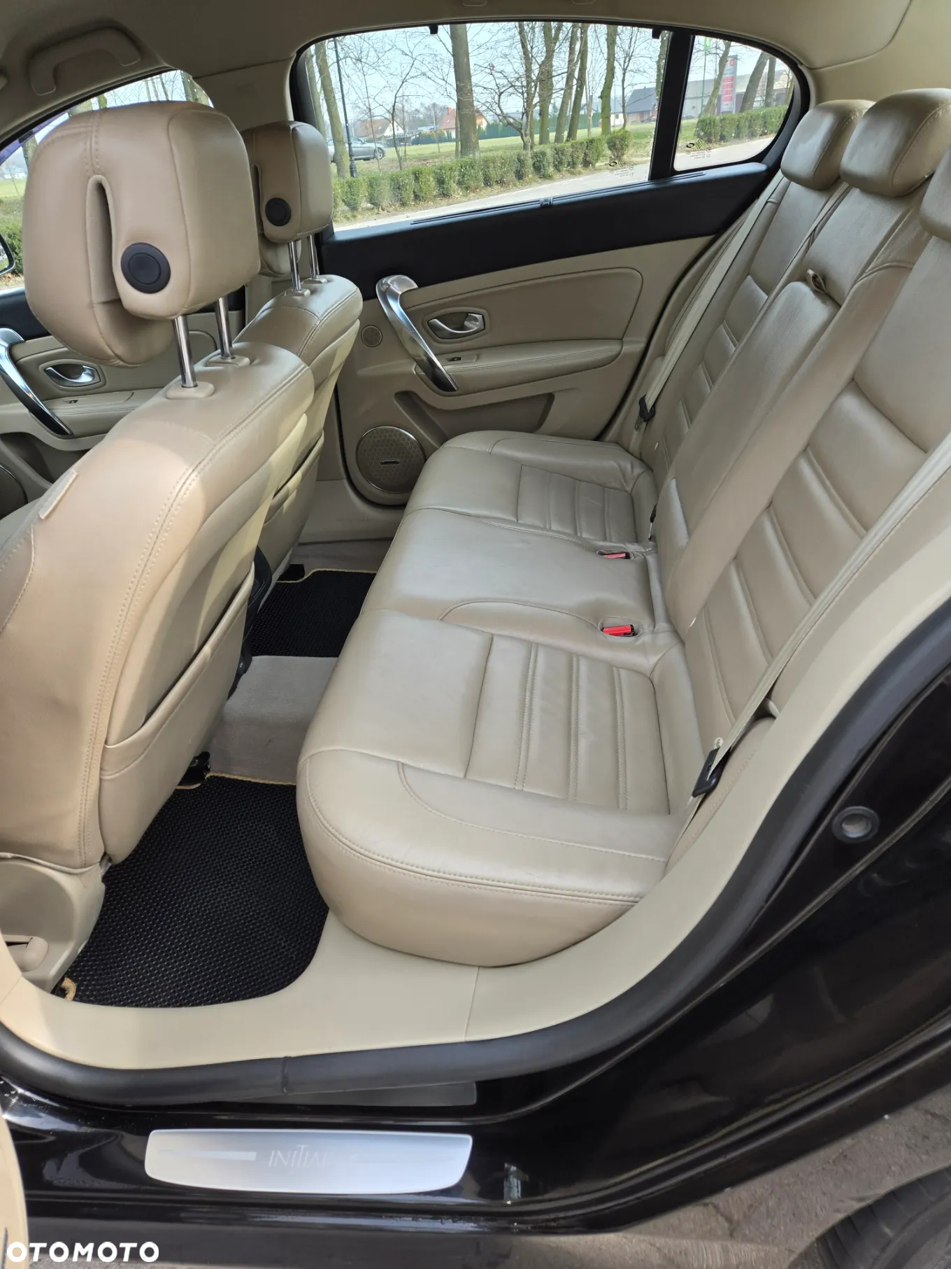 Renault Latitude 3.0 V6 dCi Initiale - 7