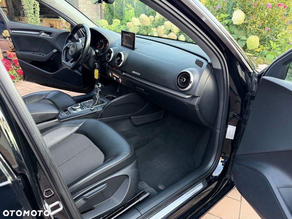 Audi A3 Sportback 2.0 TDI clean diesel Ambiente S tronic - 25