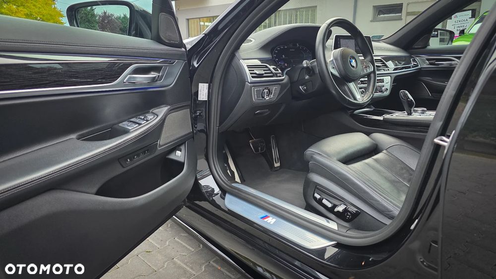 BMW Seria 7 740d xDrive mHEV sport - 30