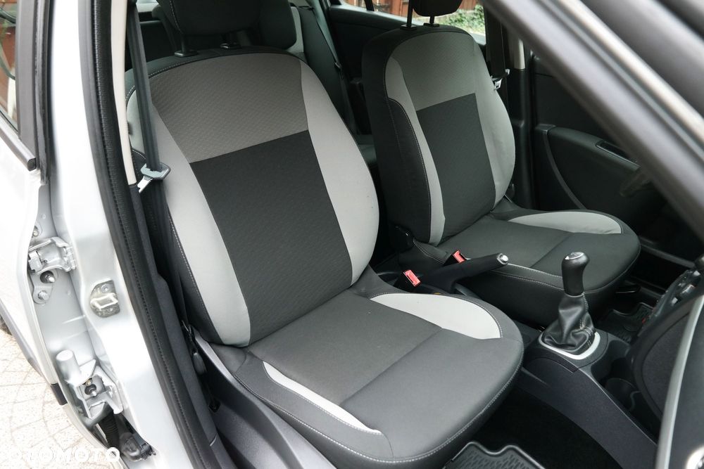 Renault Clio 1.2 16V Alize - 16