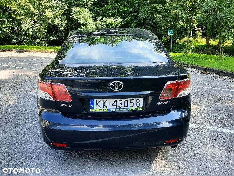 Toyota Avensis 2.2 D-4D Premium - 8