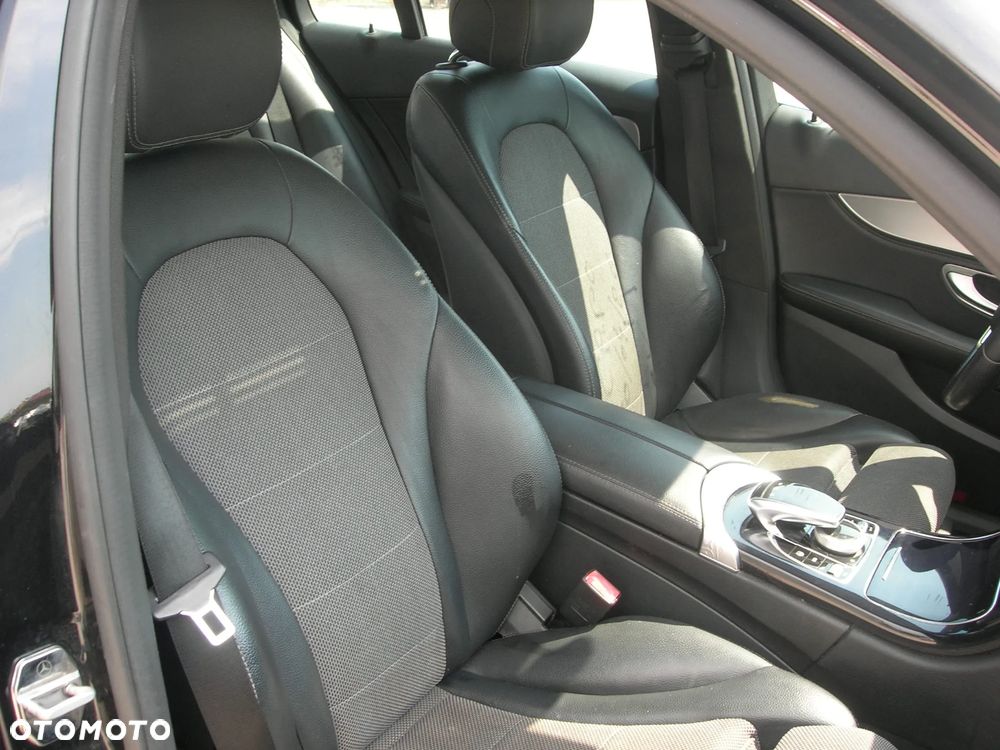 Mercedes-Benz Klasa C 220 CDI DPF (BlueEFFICIENCY) 7G-TRONIC Elegance - 25
