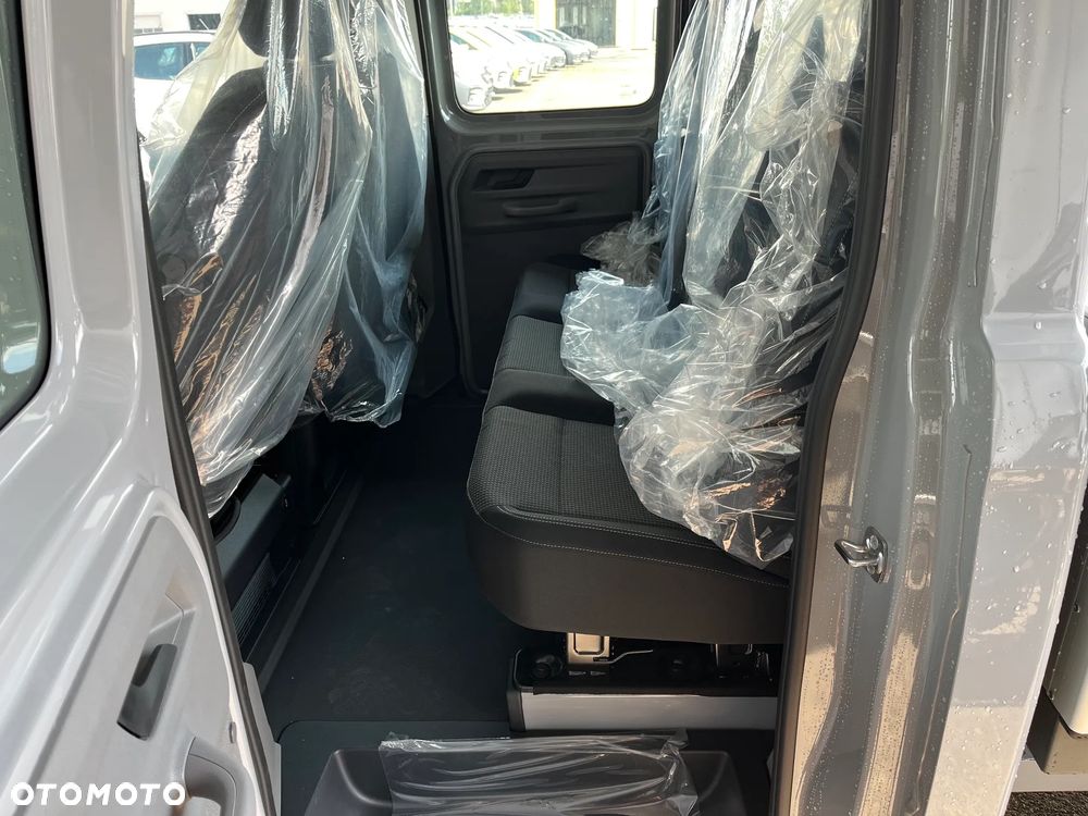 Volkswagen Transporter skrzyniowy - 11
