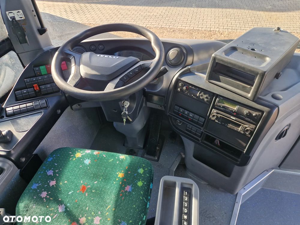 Iveco CROSSWEY LOW ENTRY^E6^AUTOMAT - 24