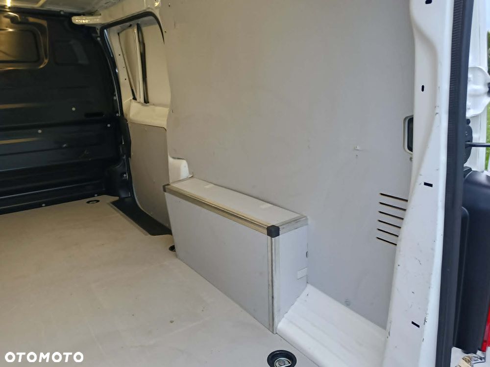 Opel VIVARO - 30