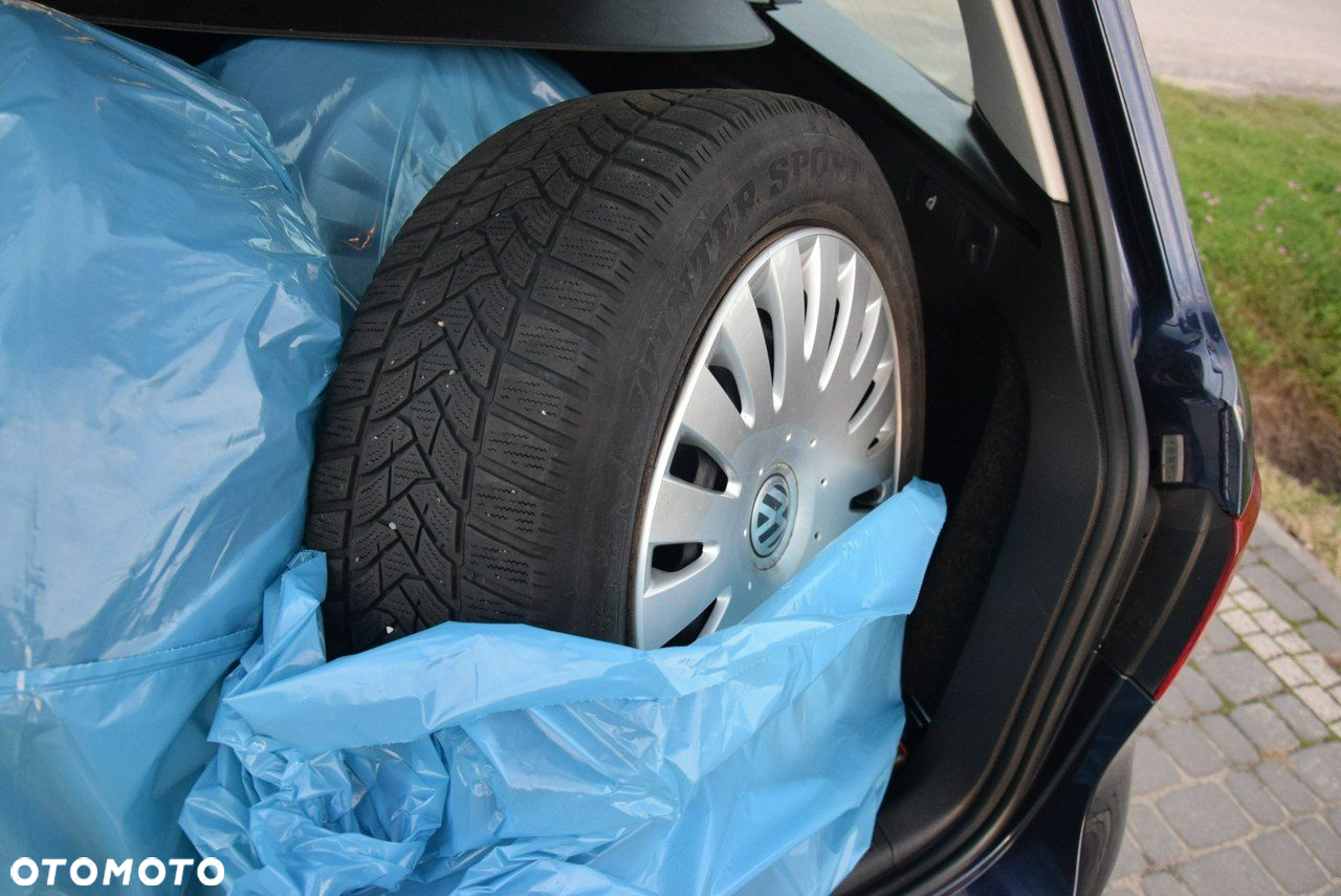Volkswagen Passat Variant 2.0 Blue TDI SCR Comfortline - 18