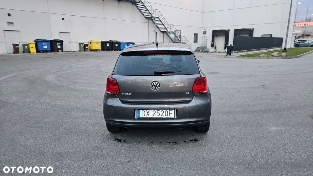 Volkswagen Polo 1.4 16V Comfortline - 12
