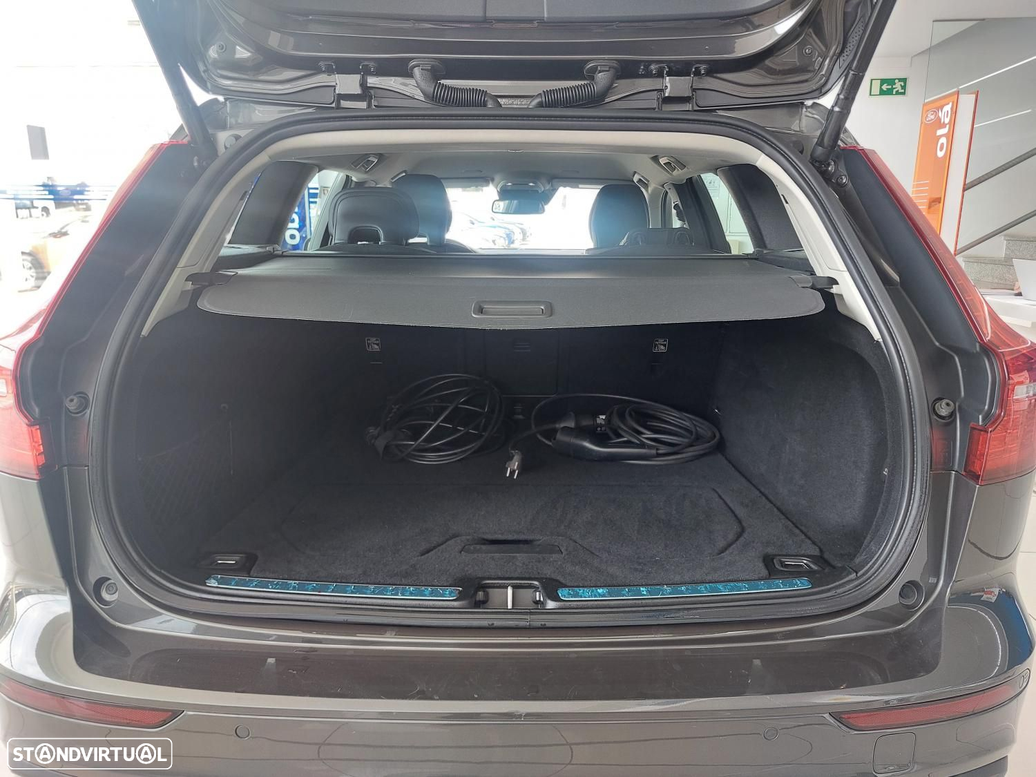 Volvo V60 2.0 T6 AWD TE Inscription Expression - 39