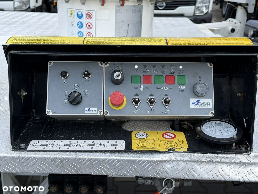 Mercedes-Benz Sprinter - 16