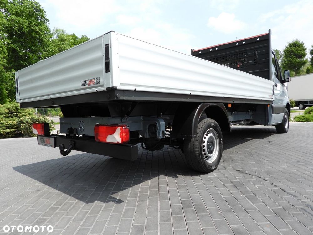 Mercedes-Benz SPRINTER 315 SKRZYNIA 8 PALET TEMPOMAT KLIMATYZACJA  150KM - 22