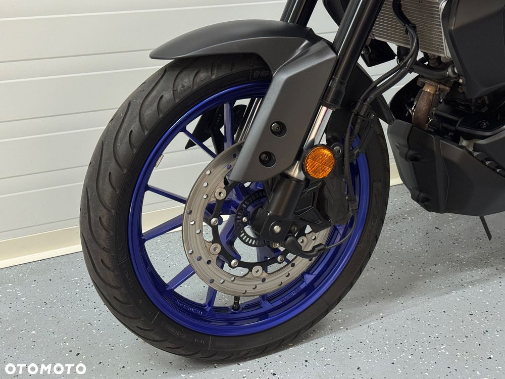 Yamaha MT - 20