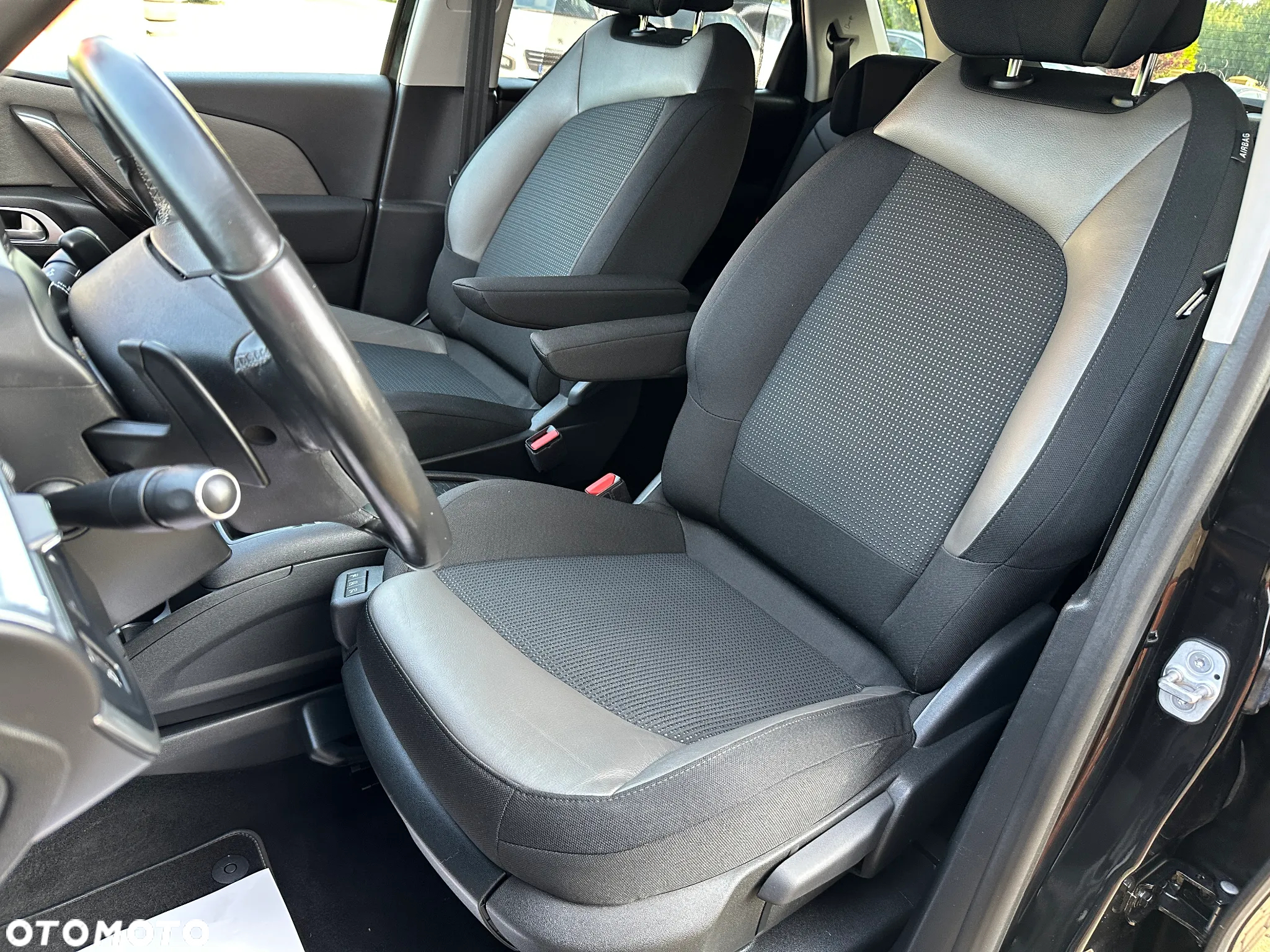 Citroën C4 Picasso e-HDi 115 ETG6 Exclusive - 20