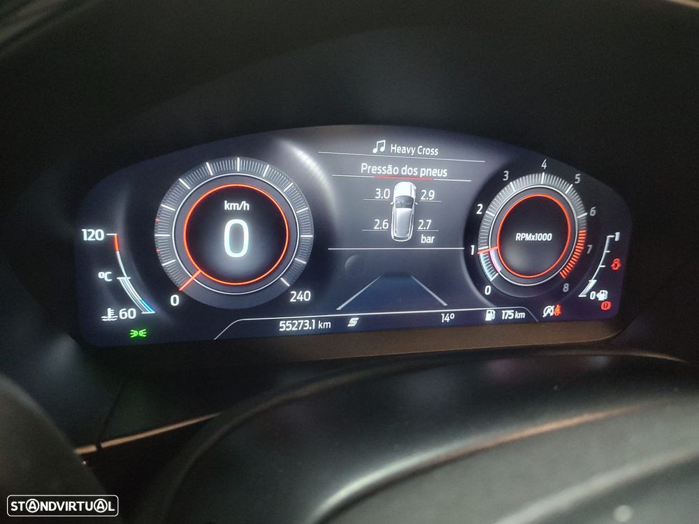 Ford Focus 1.0 EcoBoost S&S ST-LINE X - 19