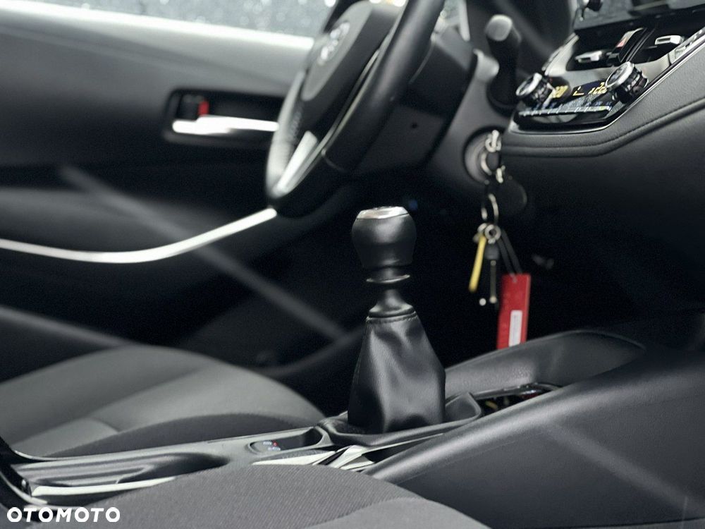 Toyota Corolla 1.5 Comfort - 23