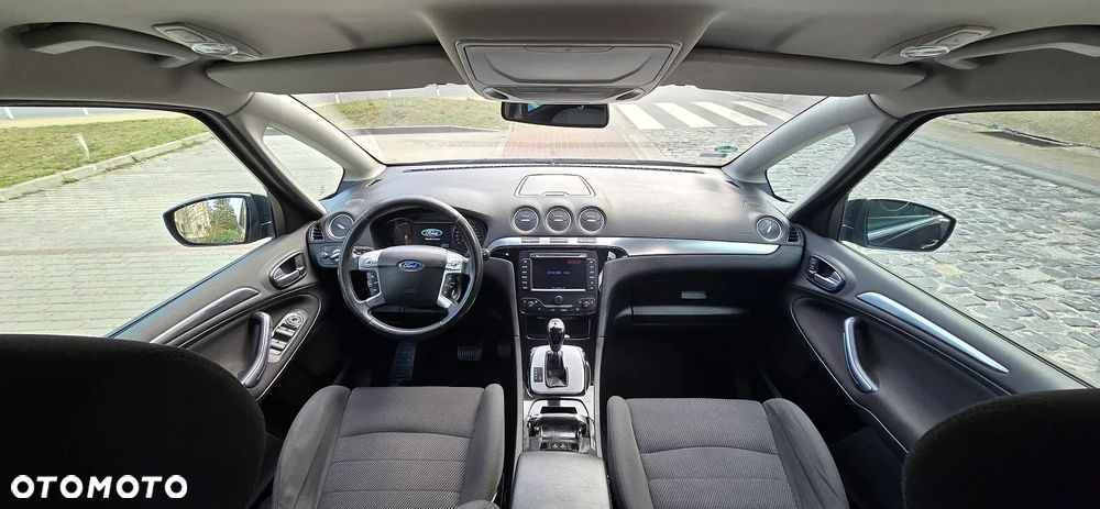 Ford S-Max - 9