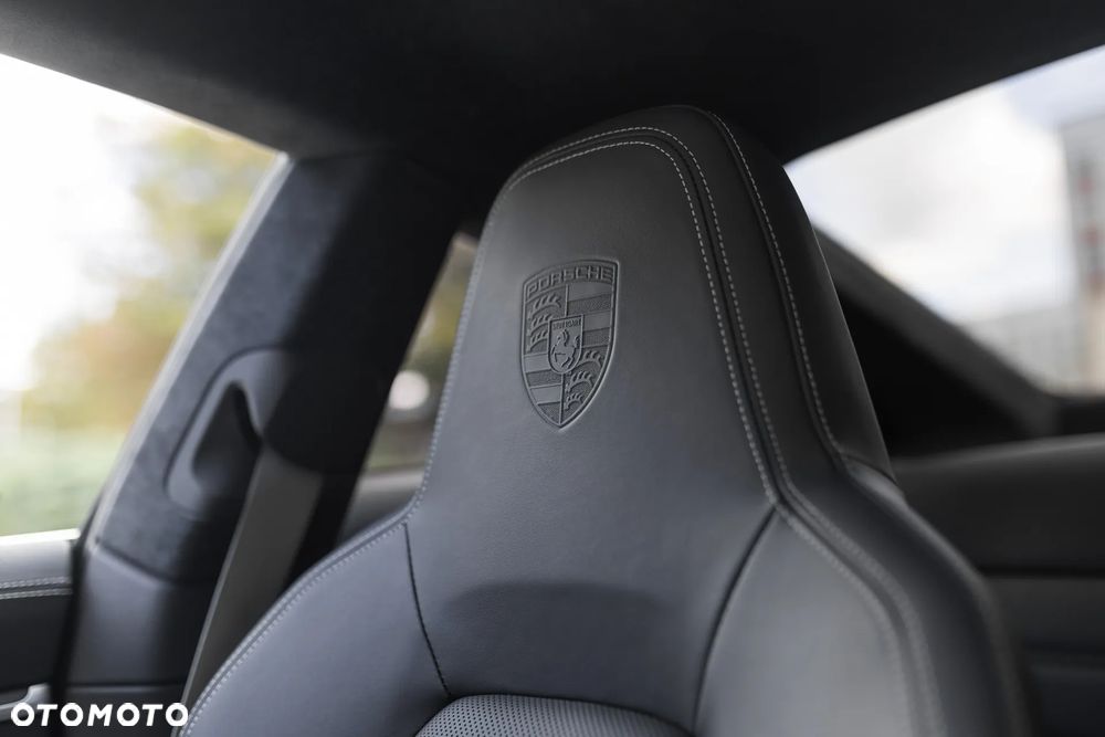 Porsche 911 Turbo S - 22