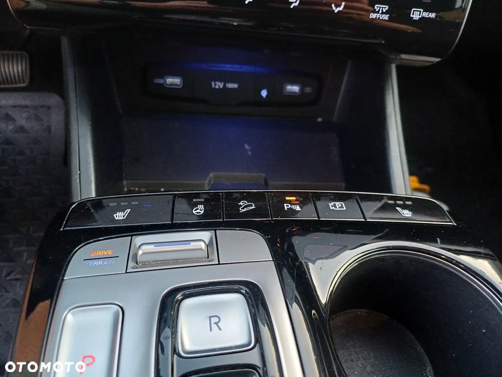 Hyundai Tucson 1.6 T-GDi HEV Executive 4WD - 12