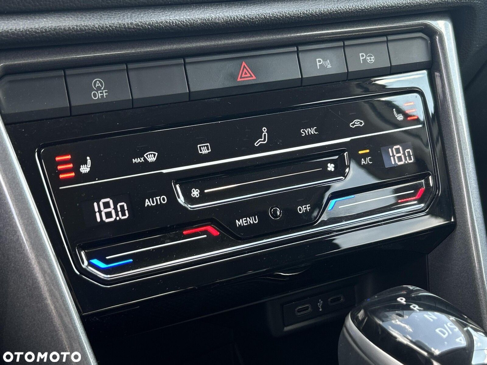 Volkswagen T-Roc 1.5 TSI Style DSG - 22