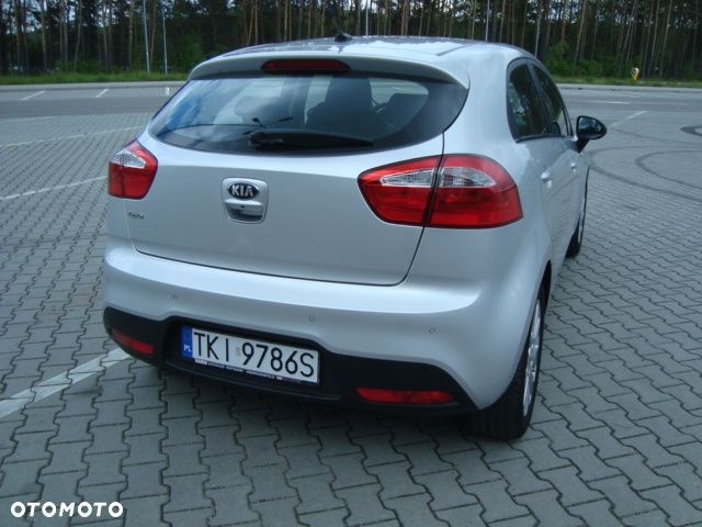 Kia Rio - 20