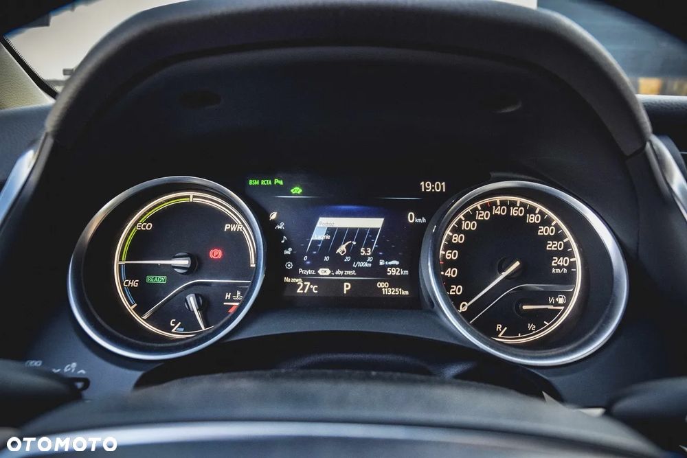 Toyota Camry 2.5 Hybrid Executive CVT - 18