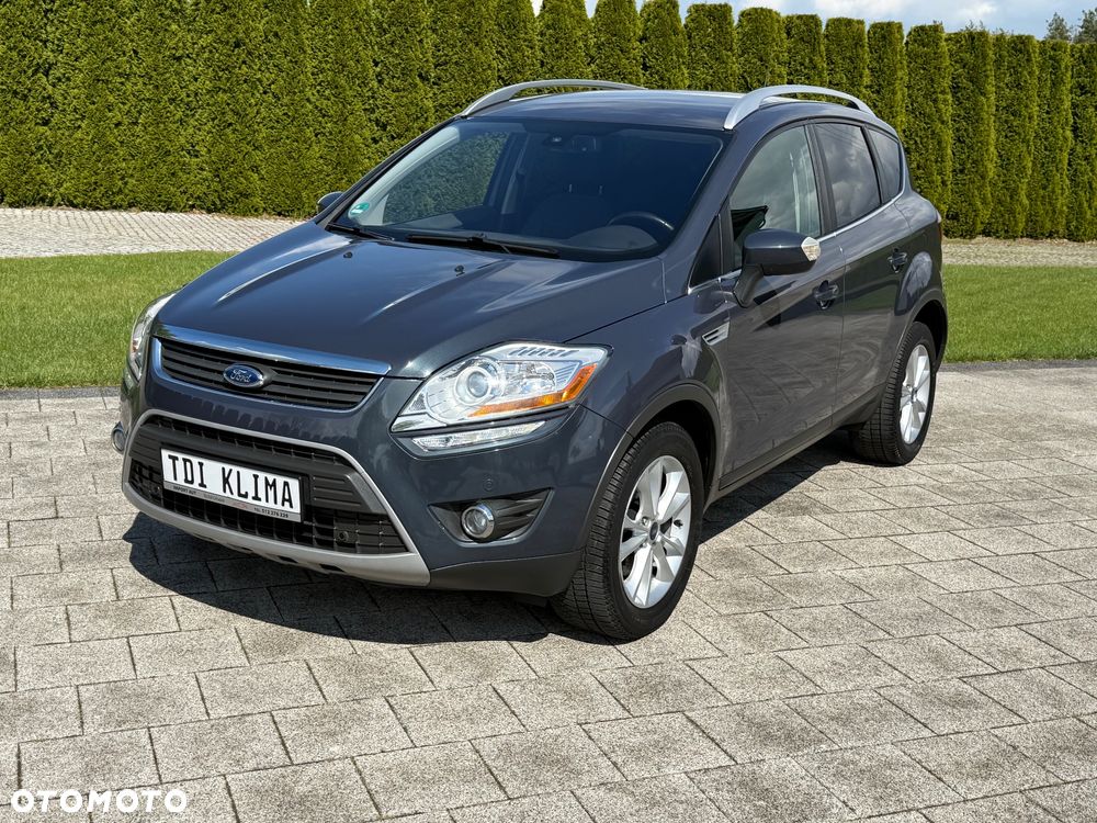 Ford Kuga 2.0 TDCi 2x4 Titanium - 40